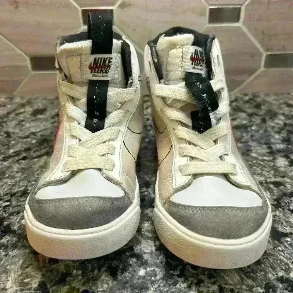 Nike Kids Blazer Mid 77, White And Red , Size 11C - Picture 11 of 14